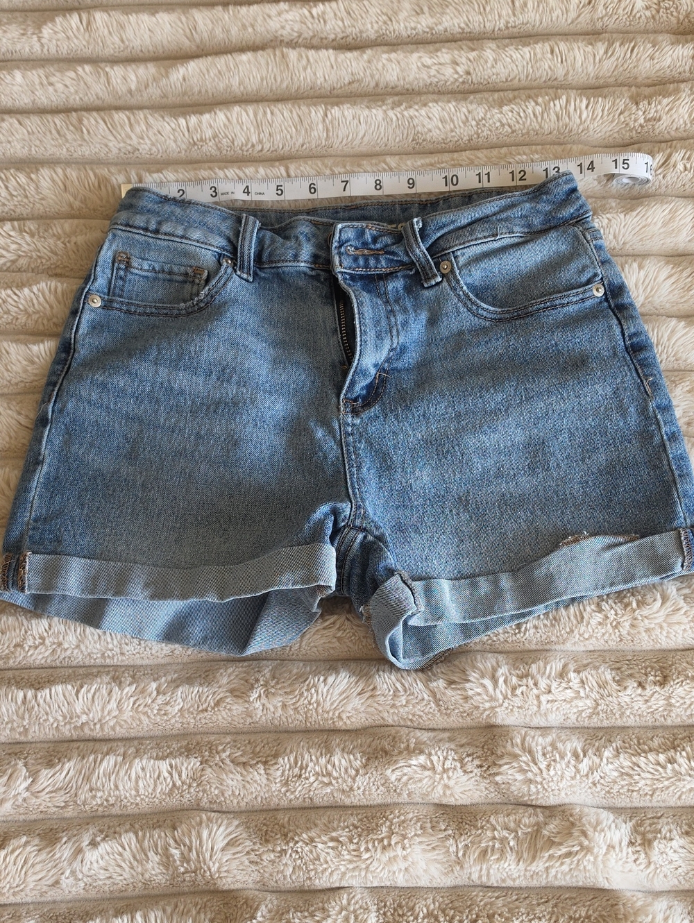 No Boundaries Light Blue Denim Rolled-Hem Shorts